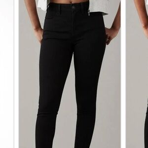 American Eagle Sleek Black Skinny Dream Stretch Jeans